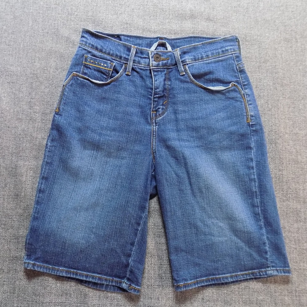 Levi Strauss Denim Shorts Womens 4 Blue Good Mid Rise Stretch Bermuda FFC#J7887